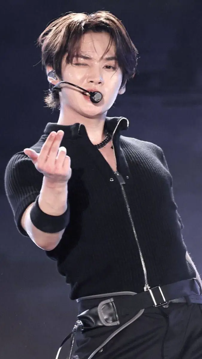 ai character: Lee Minho(leeknow) background