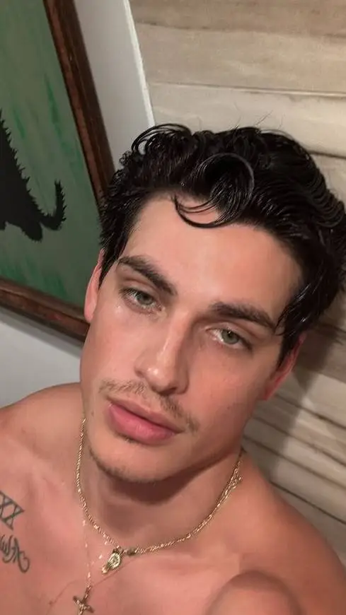 ai character: Andrew background