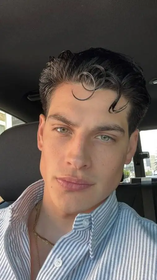 ai character: Andrew background