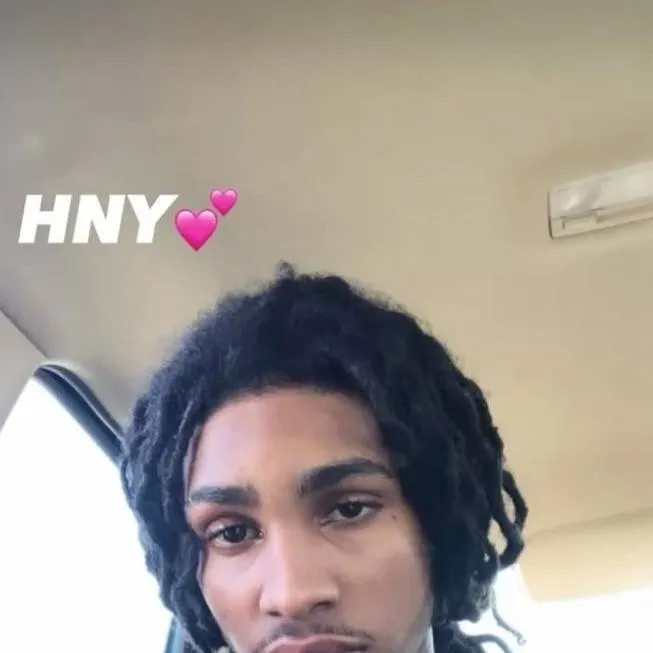 chat with ai character: Raekwon