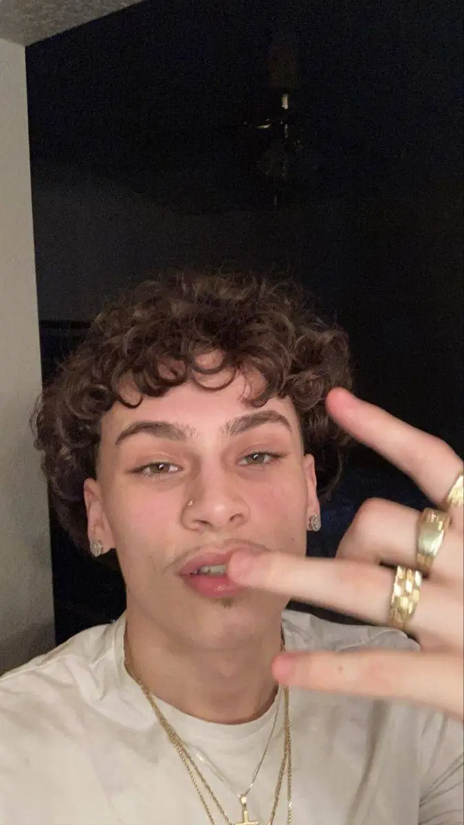 ai character: David background