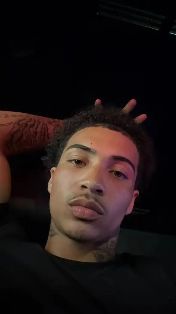 ai character: Karellion background