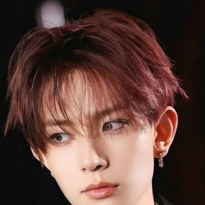 chat with ai character: Heeseung 