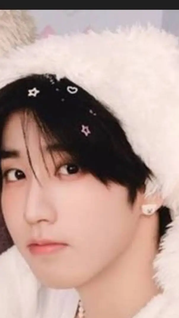 ai character: minsunggg background