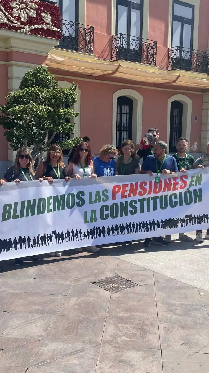 ai character: RECORTES CERO background