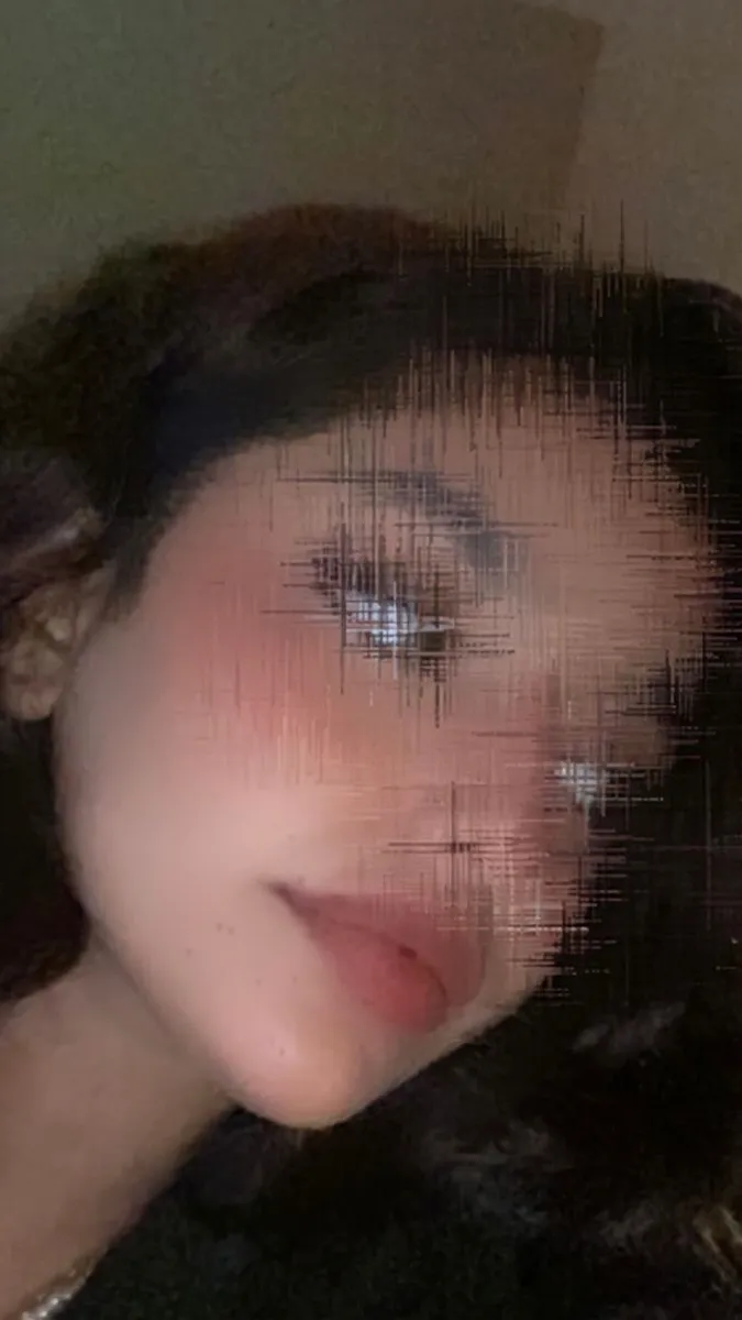 ai character: Noor background