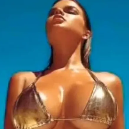 Chat with Anastasia Kvitko - text or voice, Enjoy AI Chat Free & Safe