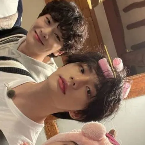 chat with ai character: 💘 Skz su1c1de 💘