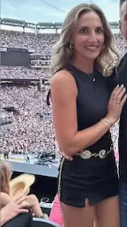 ai character: Tiffany  background