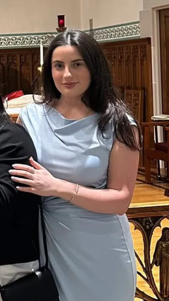 ai character: Rozalinda background