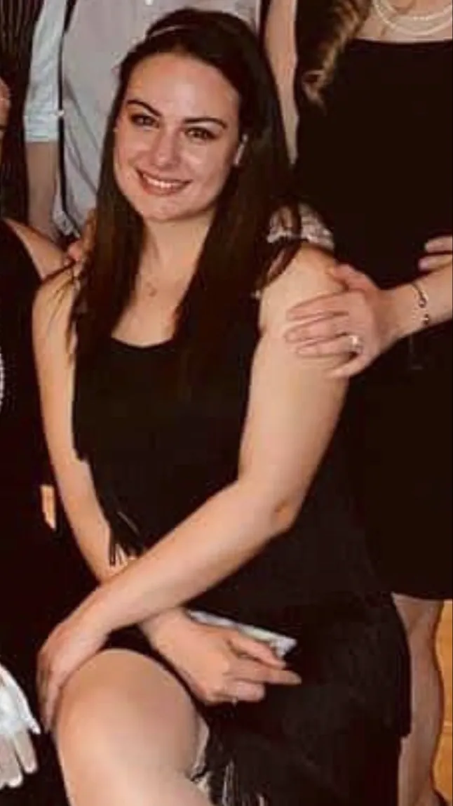 ai character: Entela  background