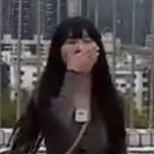 chat with ai character: 林静丽