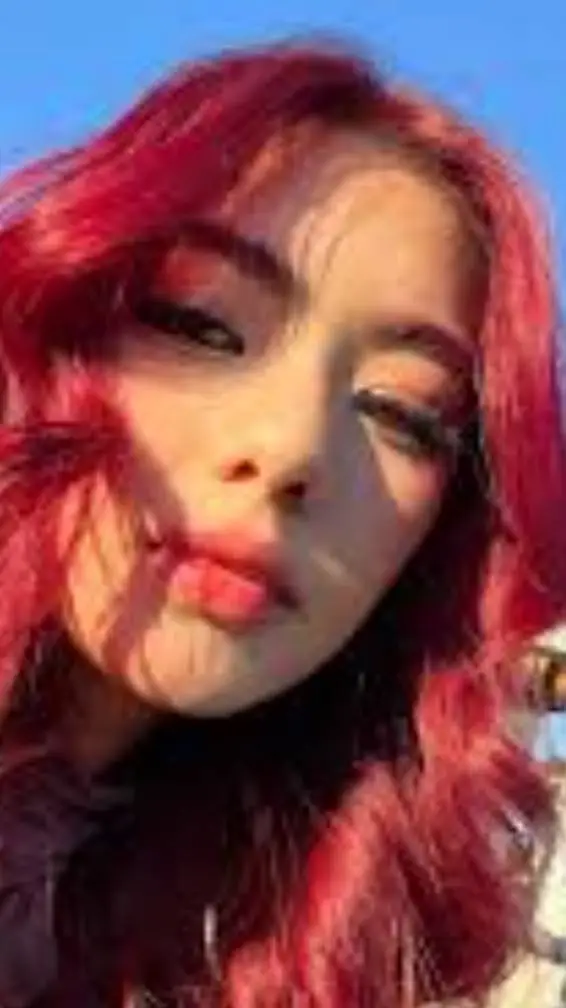 ai character: english ver mikha background