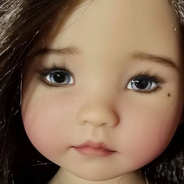 chat with ai character: Melanie Smith
