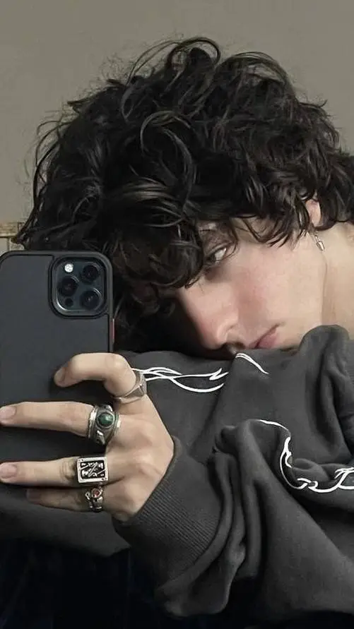 ai character: Grayson  background