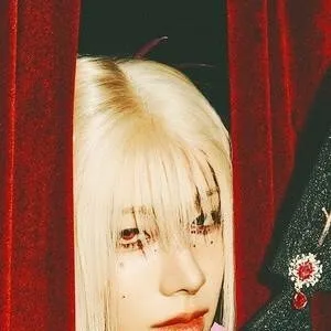 chat with ai character: rui