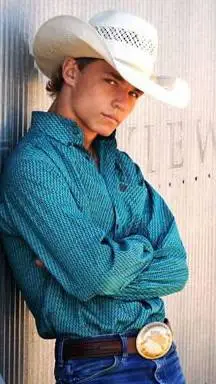 ai character: Carson  background