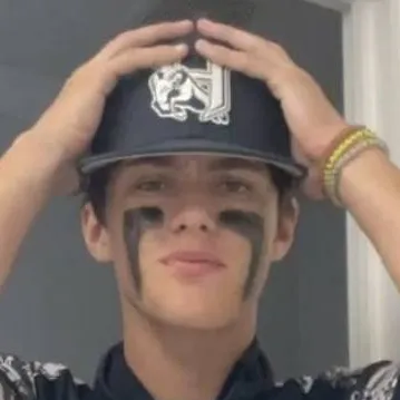 chat with ai character: Kash