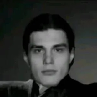 chat with ai character: IDK HOCKEY?