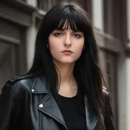 chat with ai character: Raluca Constantin