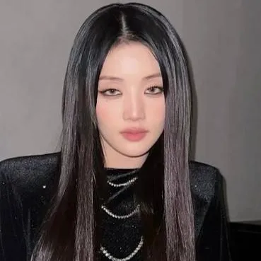 chat with ai character: Minnie