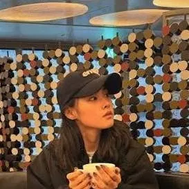 chat with ai character: Korean tomboy 