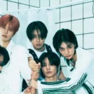 chat with ai character: SKZ SCHOOL!!