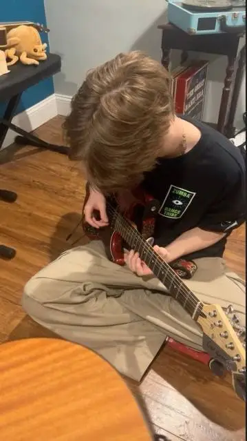 ai character: Chris😌 background