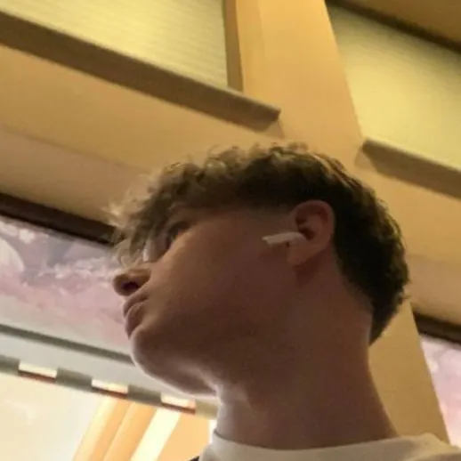 chat with ai character: Rarin🤨