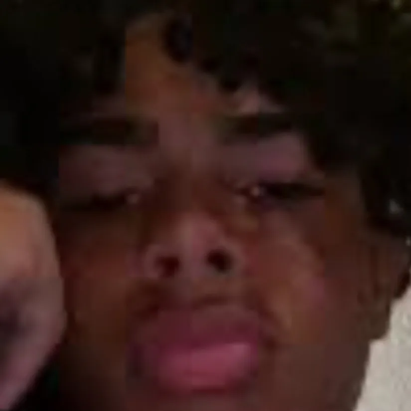 chat with ai character: Trey