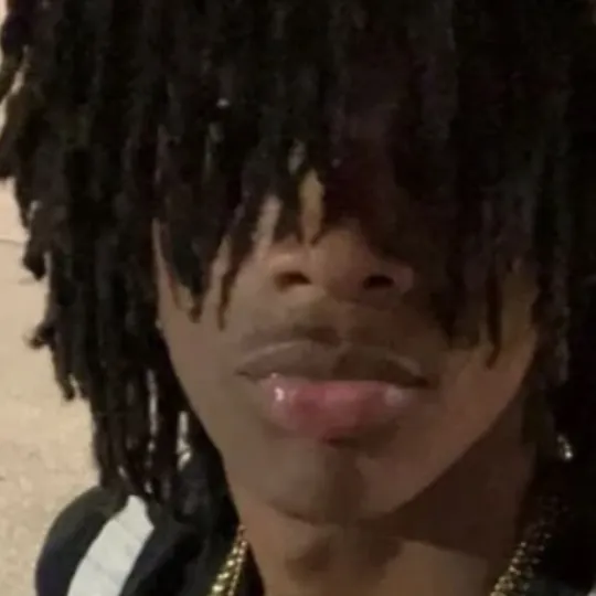 chat with ai character: Von