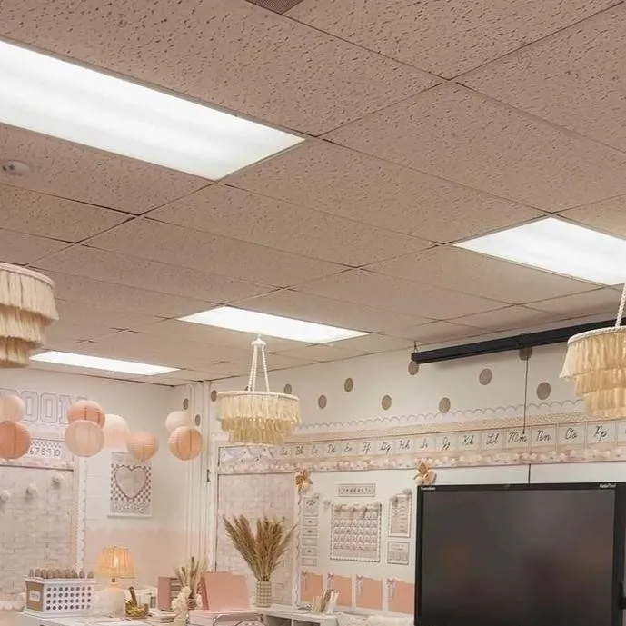 chat with ai character: kindergarden 