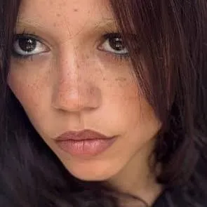 chat with ai character: Jenna Ortega