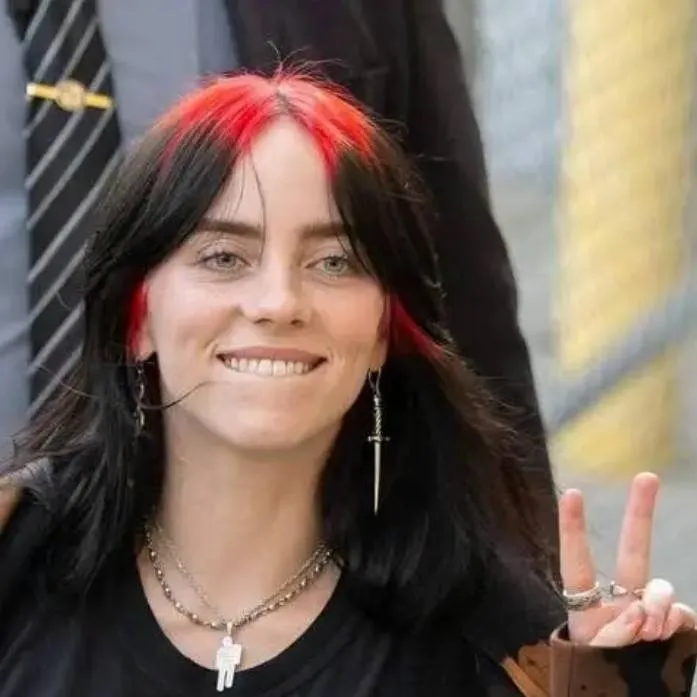 chat with ai character: Billie Eilish