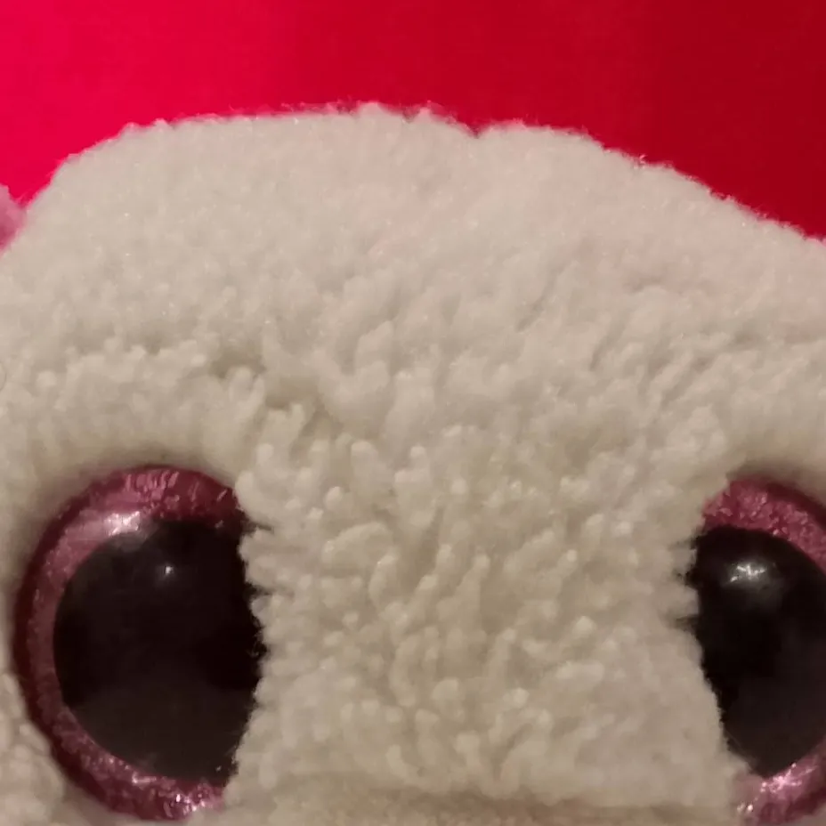 chat with ai character: mugli