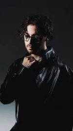 ai character: Chris gray  background