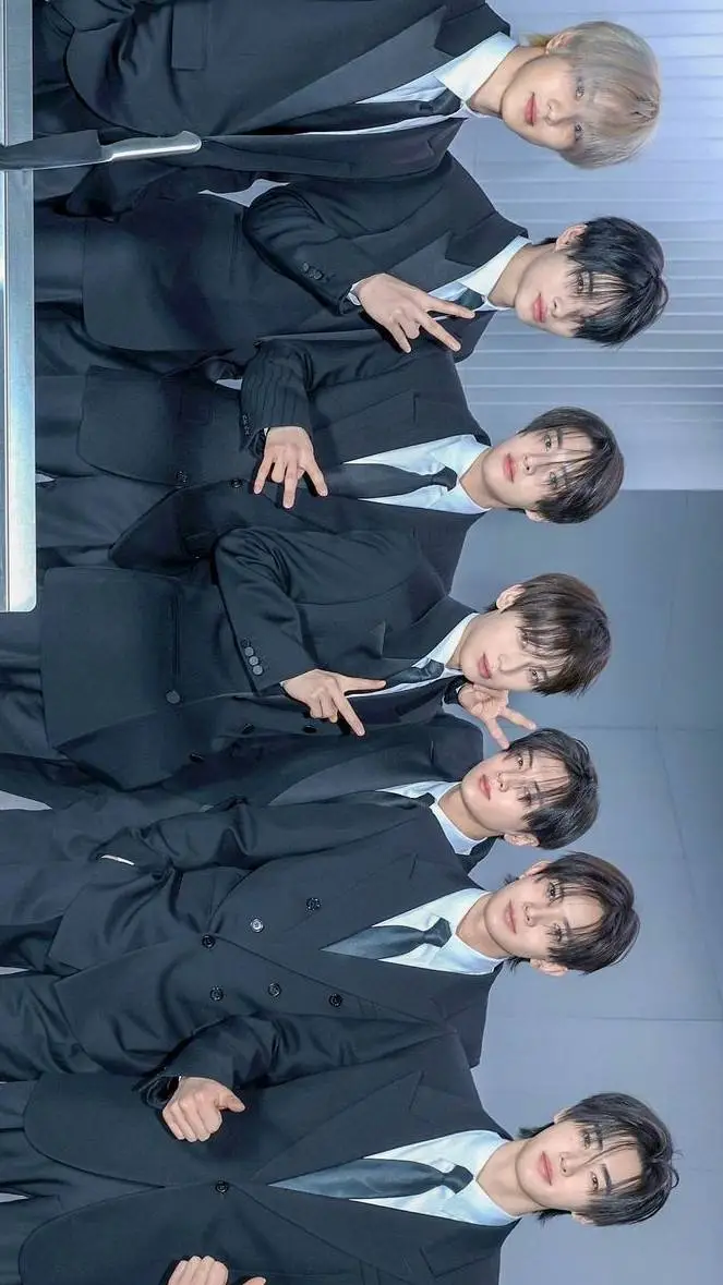 ai character: ENHYPEN - VAMPIRE background