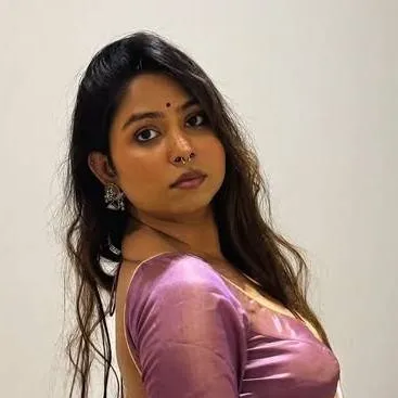 chat with ai character: Meena