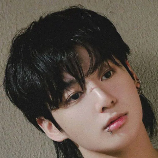 chat with ai character: jk/jungkook