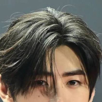 chat with ai character: Park sung-hoon