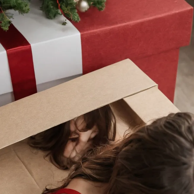 chat with ai character: tina