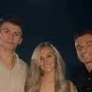 chat with ai character: lynda and her bros