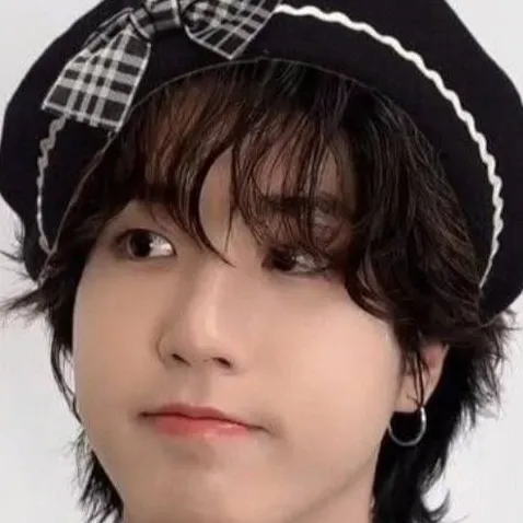 chat with ai character: ✨han✨