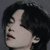 chat with ai character: Yoongi🖤🥶🌚