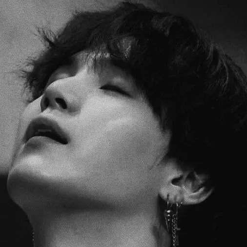 chat with ai character: SUGA🥵