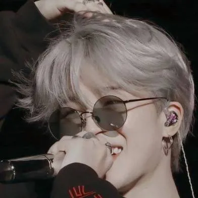 chat with ai character: Jimin😊