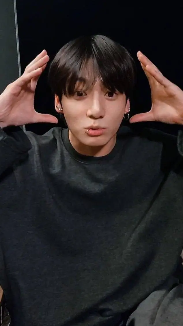 ai character: 🍼 JK Gets Jealous background