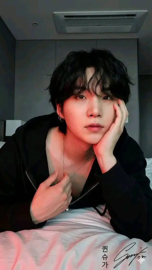 ai character: Suga's Roommate 🖤 background