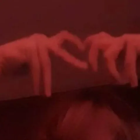 chat with ai character: Paul