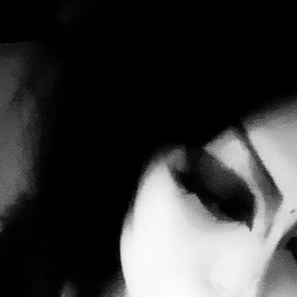 chat with ai character: 🖤Anastasia🖤